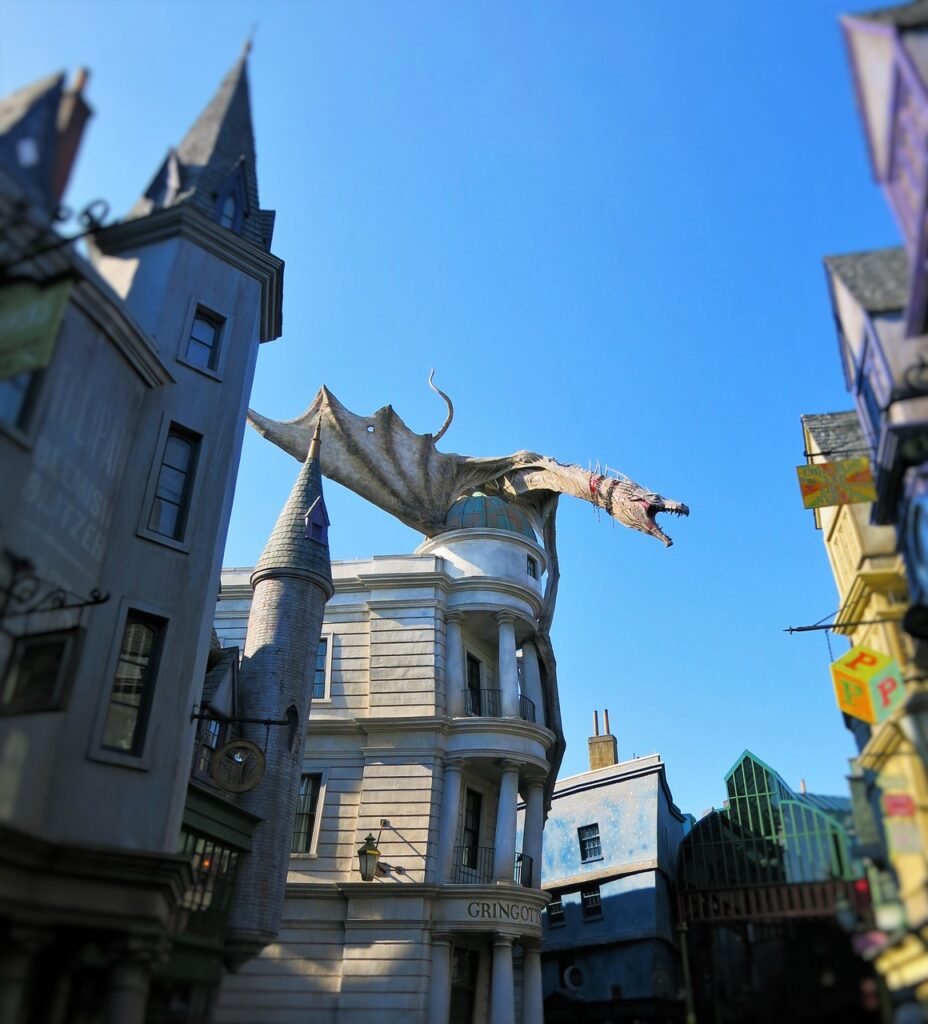 harry potter, gringotts, dragon-1640520.jpg